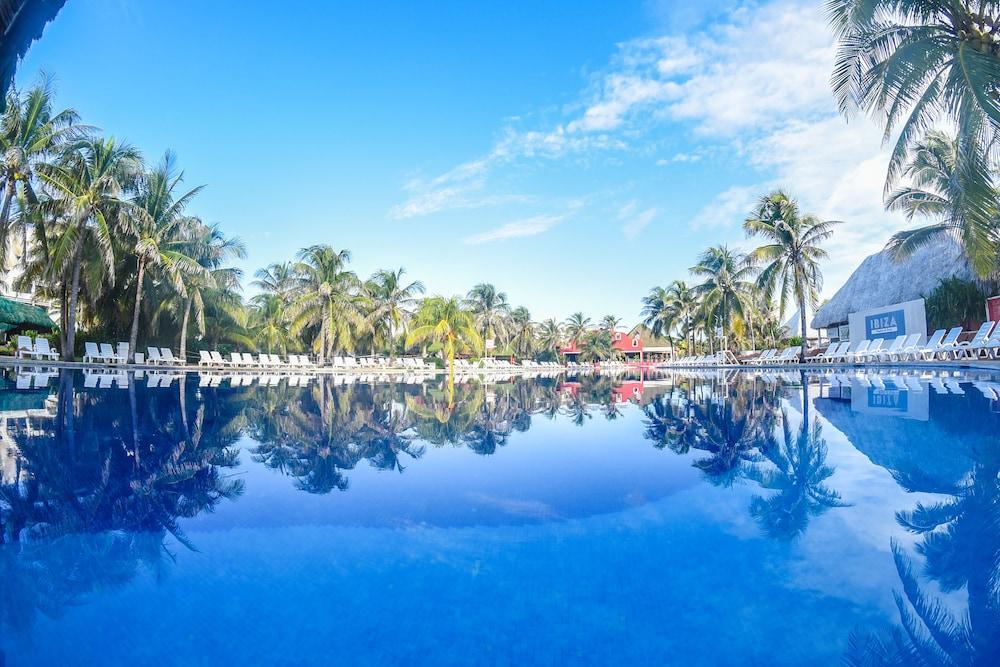 Oasis Cancun Lite Exterior photo